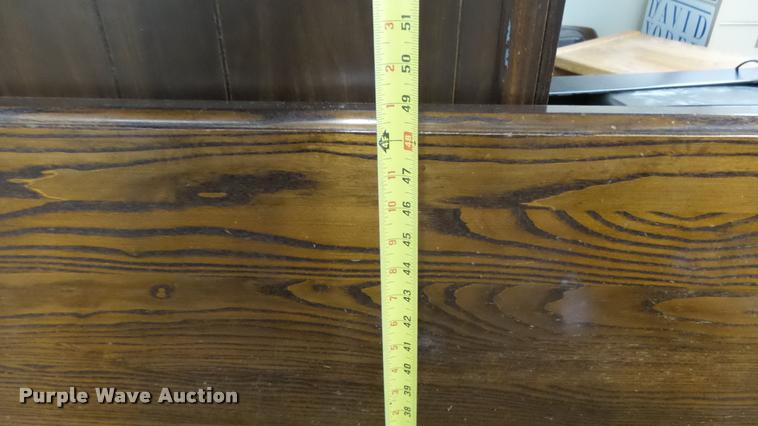 image for item CB9574 Wood table