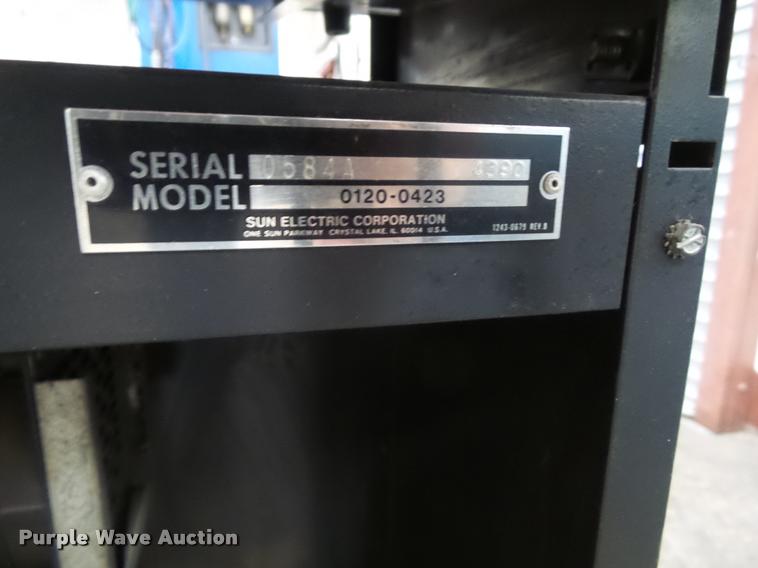 image for item CB9806 1983 Sun Inspector II analyzer