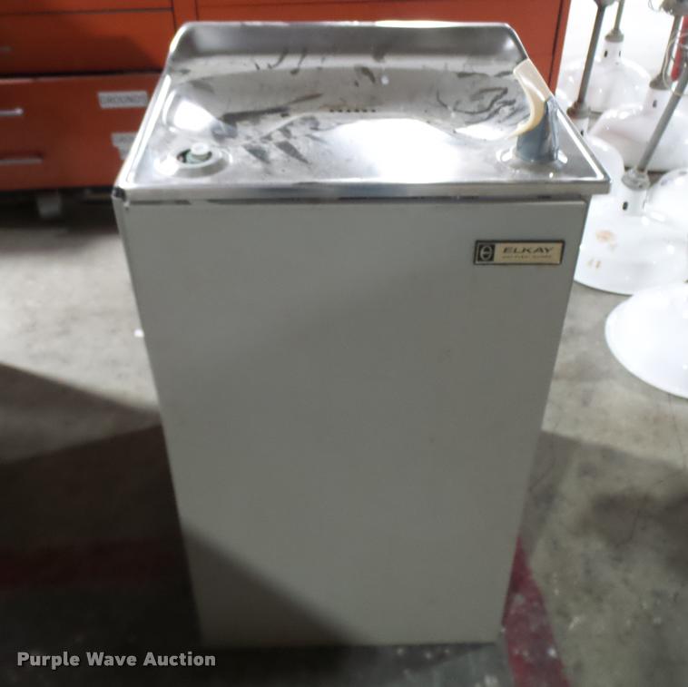 image for item CC9039 Elkay water fountain