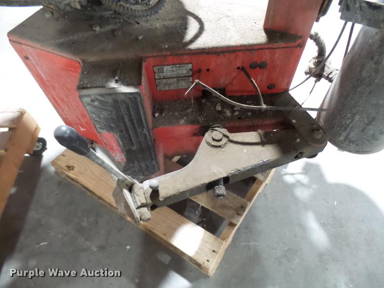 image for item CC9042 Accu-turn 3602 tire machine