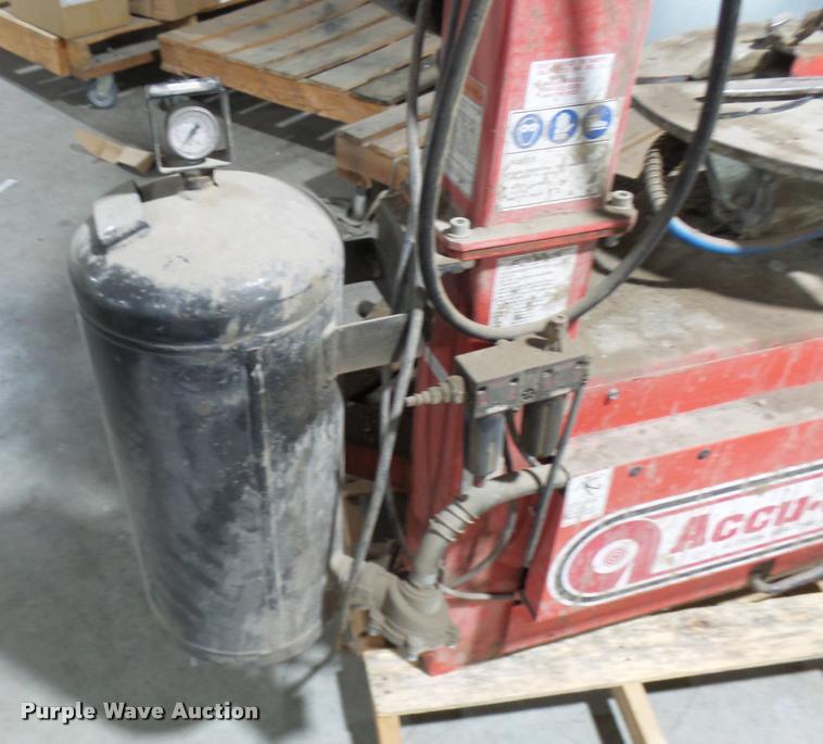 image for item CC9042 Accu-turn 3602 tire machine