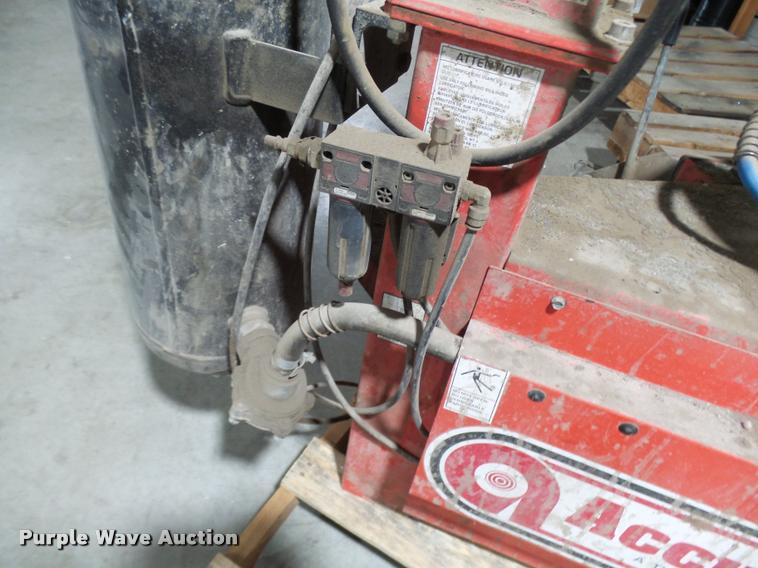 image for item CC9042 Accu-turn 3602 tire machine