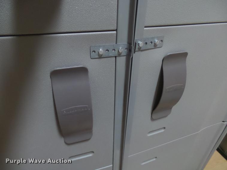 image for item CC9044 Rubbermaid shed