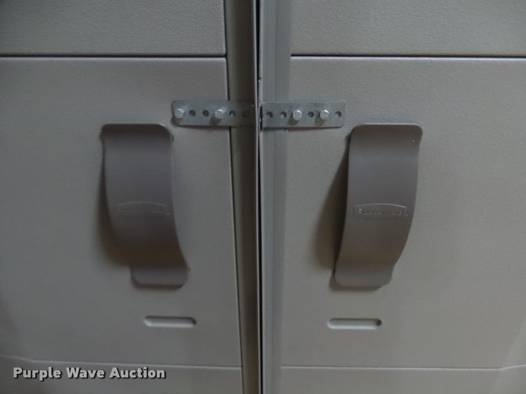 image for item CC9047 Rubbermaid shed