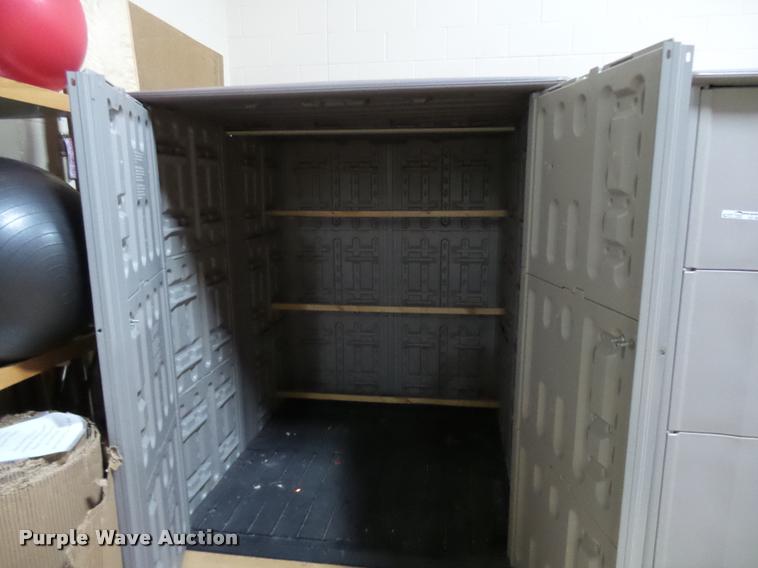 image for item CC9047 Rubbermaid shed
