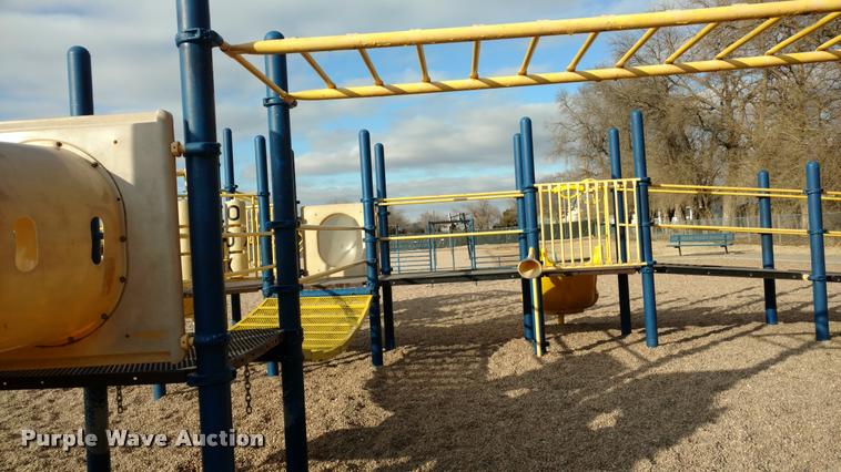 image for item DA5505 1992 Playmaker playground set