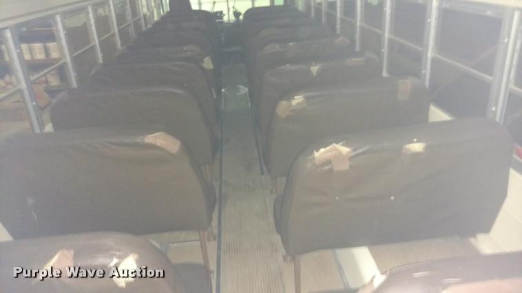 image for item DA5506 1993 Blue Bird TC2000 school bus