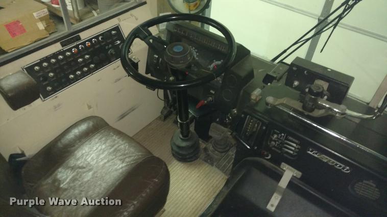 image for item DA5506 1993 Blue Bird TC2000 school bus