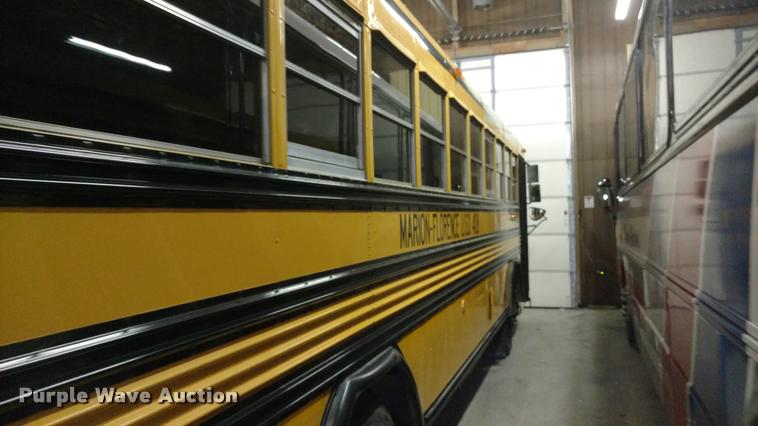 image for item DA5506 1993 Blue Bird TC2000 school bus