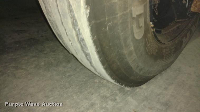 image for item DA5506 1993 Blue Bird TC2000 school bus