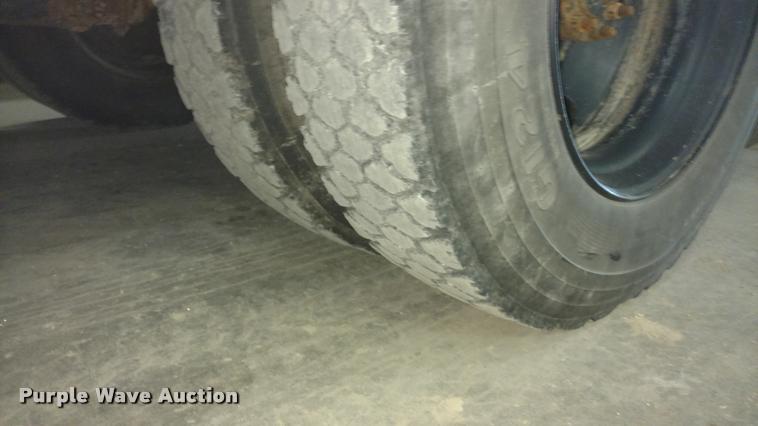 image for item DA5506 1993 Blue Bird TC2000 school bus