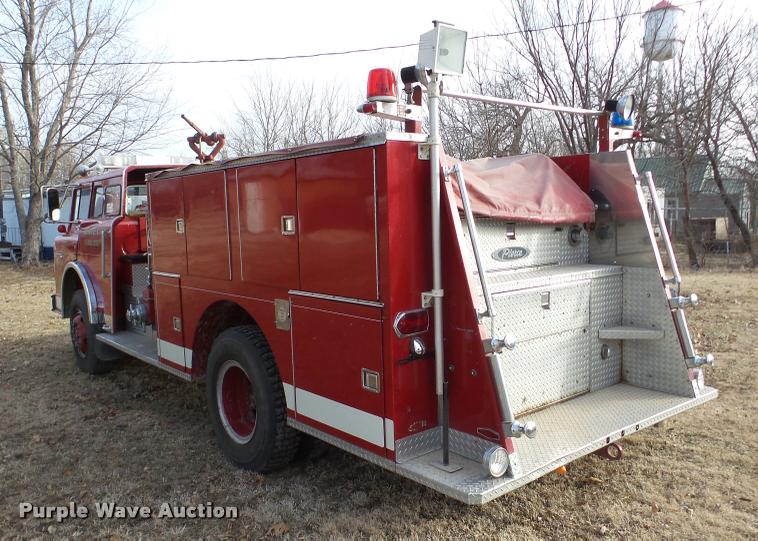 image for item DA7266 1978 Ford fire truck