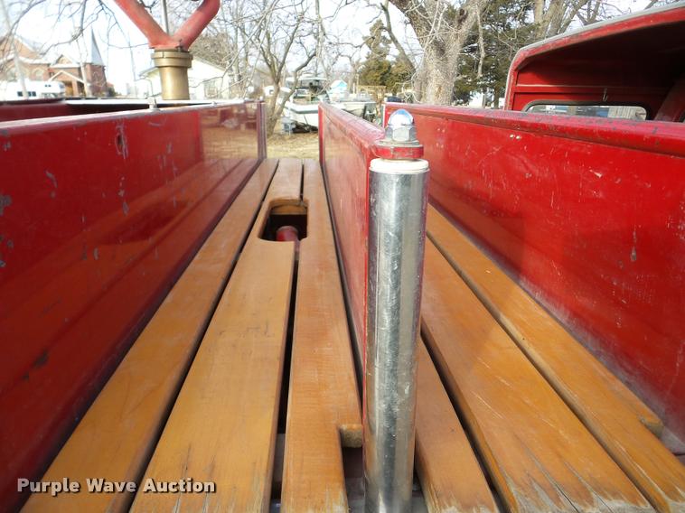 image for item DA7266 1978 Ford fire truck