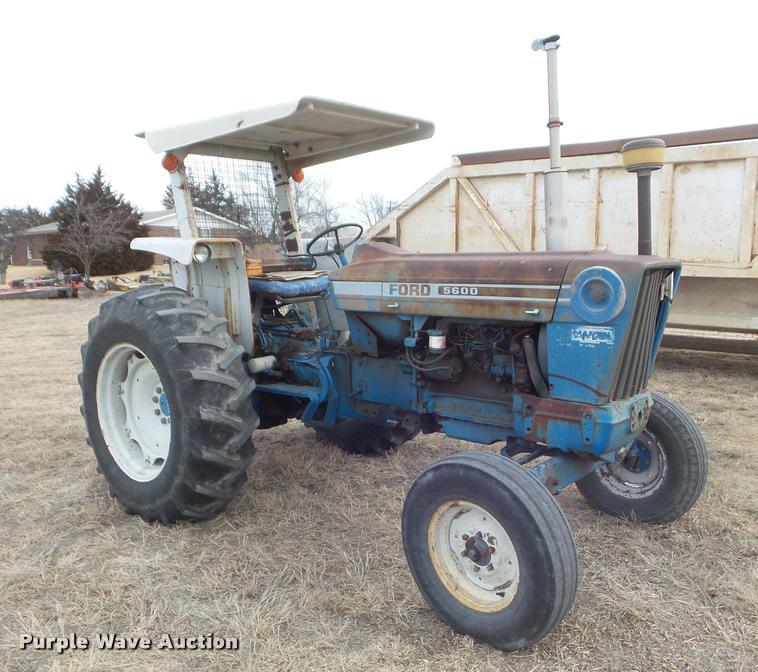 image for item DA7717 Ford 5600 tractor
