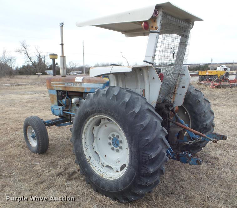 image for item DA7717 Ford 5600 tractor