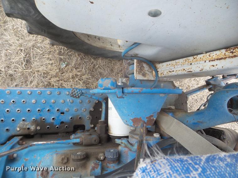 image for item DA7717 Ford 5600 tractor