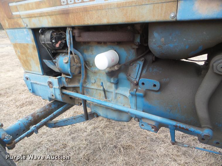 image for item DA7717 Ford 5600 tractor