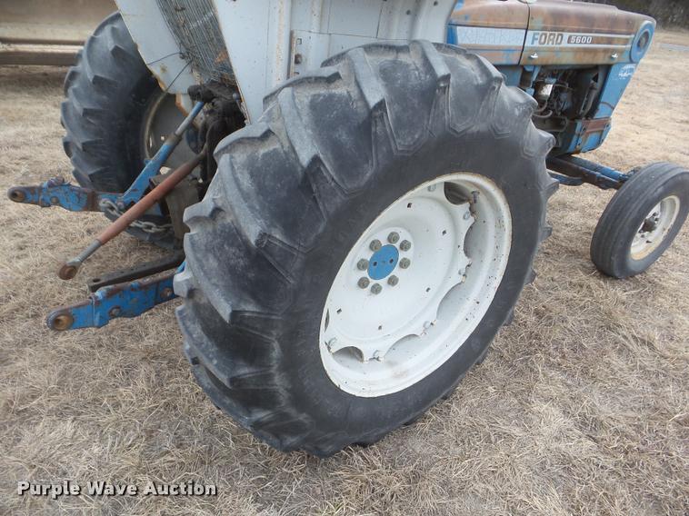 image for item DA7717 Ford 5600 tractor