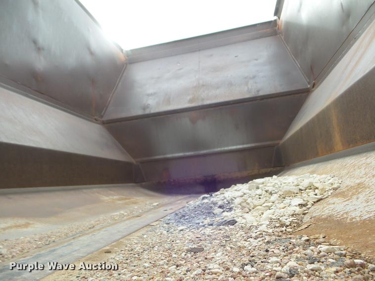 image for item DA7718 1988 Rancho bottom dump trailer