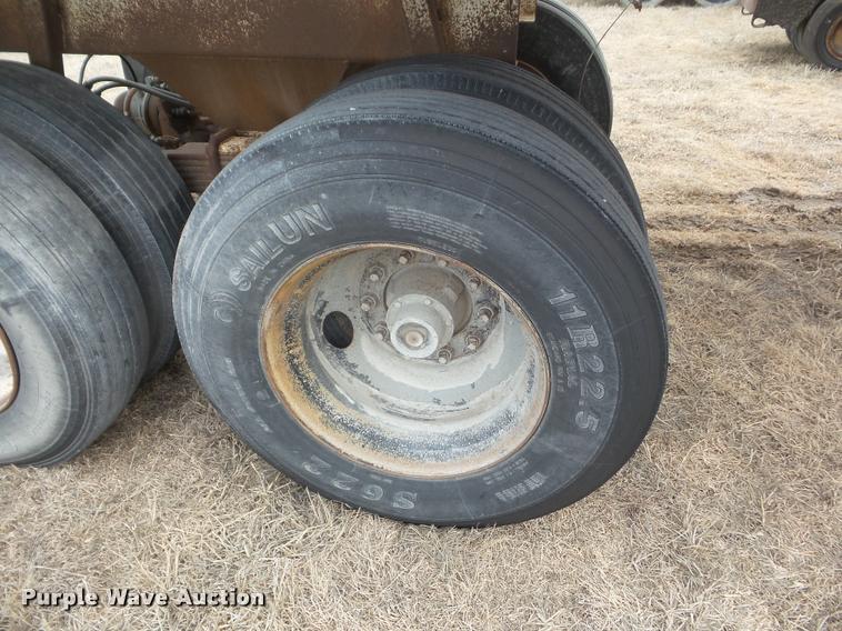 image for item DA7718 1988 Rancho bottom dump trailer