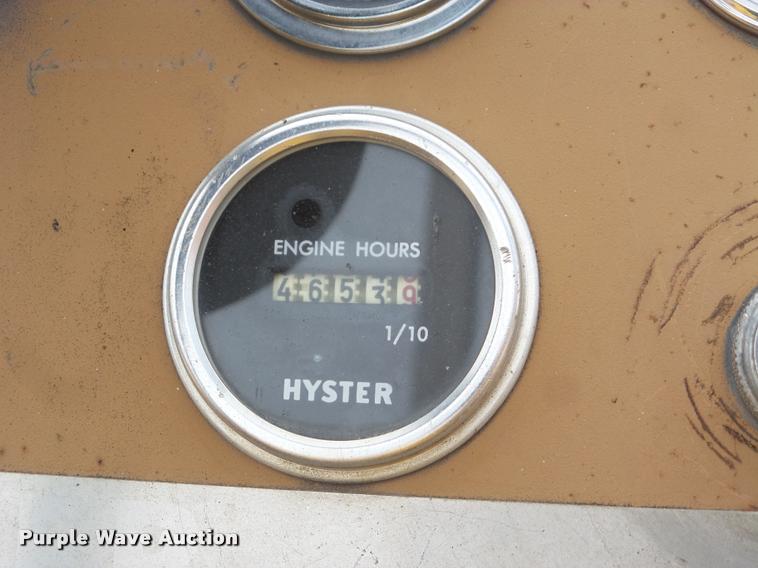 image for item DA7719 Hyster C530A pneumatic roller