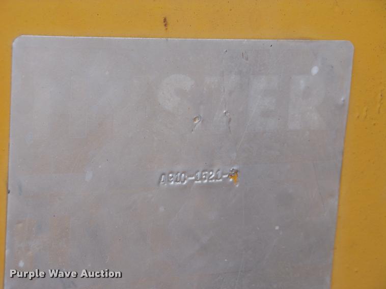 image for item DA7719 Hyster C530A pneumatic roller