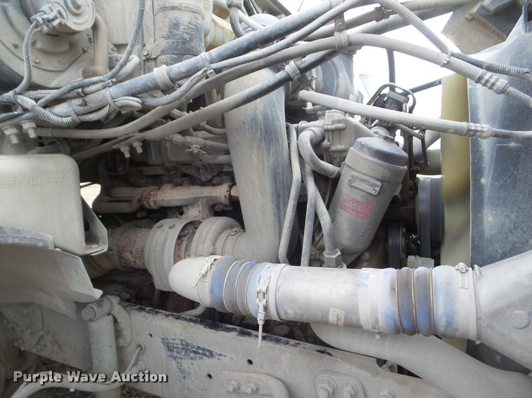 image for item DA7721 2007 Sterling A9500 semi truck