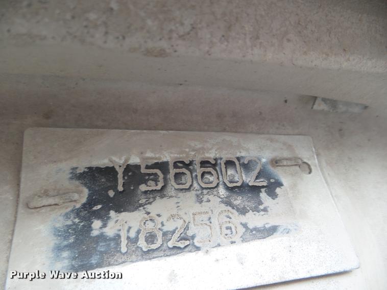 image for item DA7721 2007 Sterling A9500 semi truck