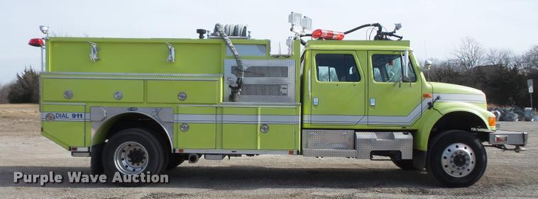 image for item DB0731 1993 International 4800 Crew Cab foam pumper fire truck