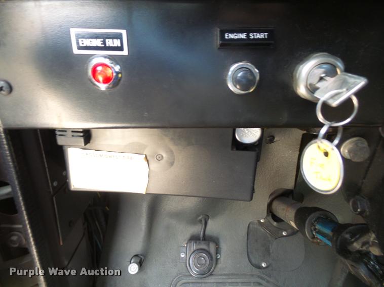 image for item DB0731 1993 International 4800 Crew Cab foam pumper fire truck