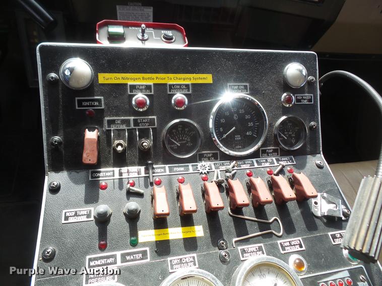 image for item DB0731 1993 International 4800 Crew Cab foam pumper fire truck