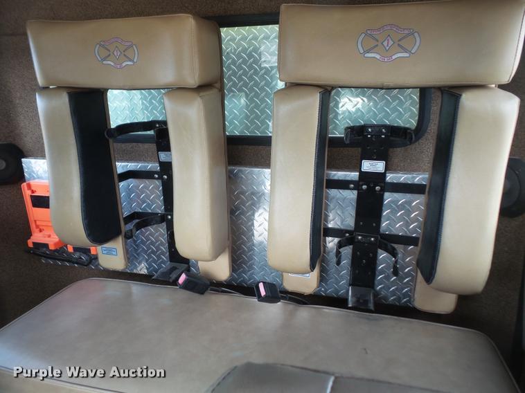 image for item DB0731 1993 International 4800 Crew Cab foam pumper fire truck