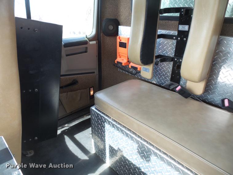 image for item DB0731 1993 International 4800 Crew Cab foam pumper fire truck