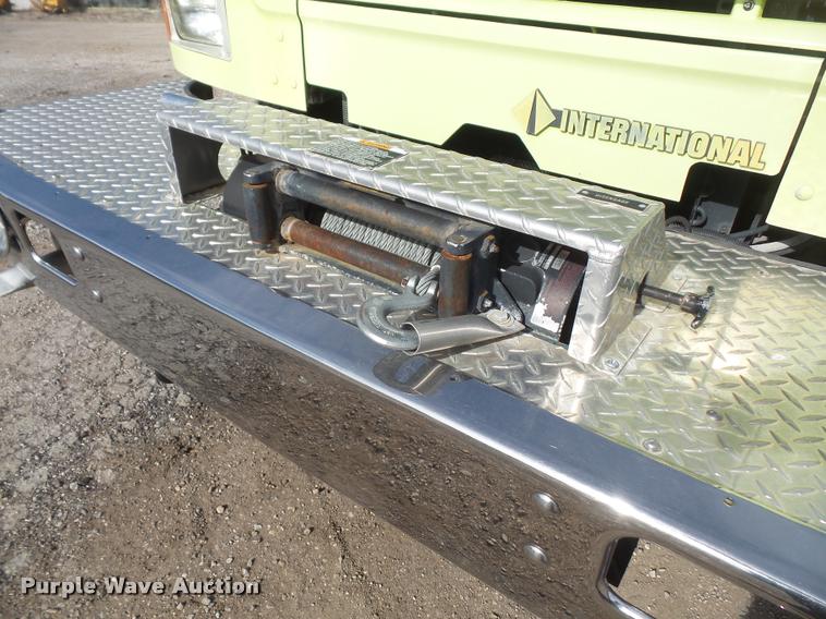 image for item DB0731 1993 International 4800 Crew Cab foam pumper fire truck