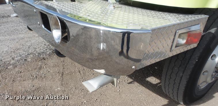 image for item DB0731 1993 International 4800 Crew Cab foam pumper fire truck