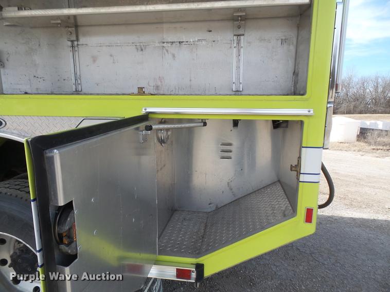 image for item DB0731 1993 International 4800 Crew Cab foam pumper fire truck