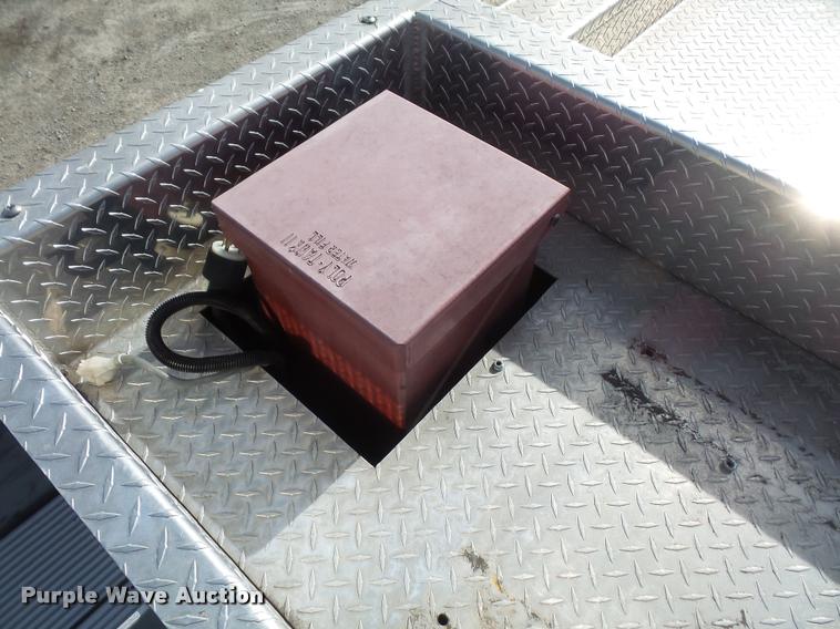 image for item DB0731 1993 International 4800 Crew Cab foam pumper fire truck