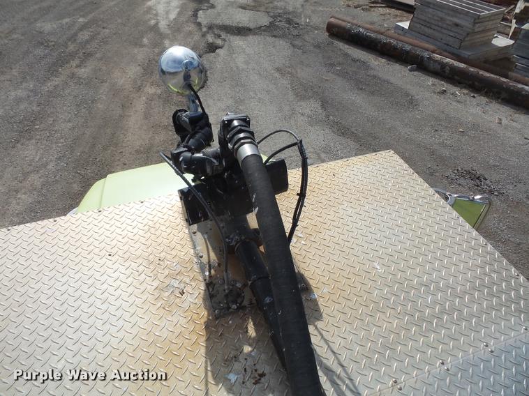 image for item DB0731 1993 International 4800 Crew Cab foam pumper fire truck