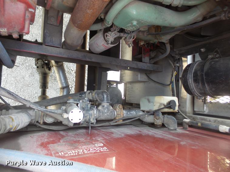 image for item DB0731 1993 International 4800 Crew Cab foam pumper fire truck