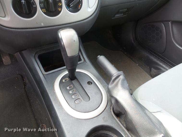 image for item DB0732 2005 Ford Escape Hybrid SUV