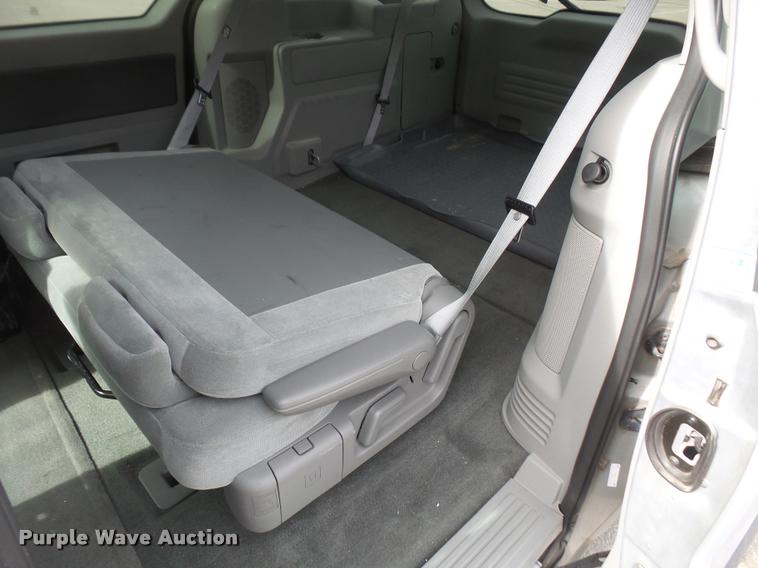 image for item DB0734 2007 Ford Freestar van