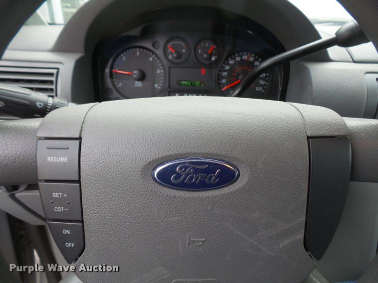 image for item DB0734 2007 Ford Freestar van