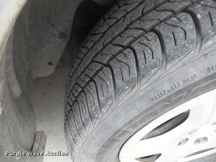 image for item DB0734 2007 Ford Freestar van