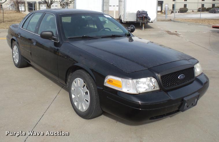 image for item DB0735 2008 Ford Crown Victoria Police Interceptor
