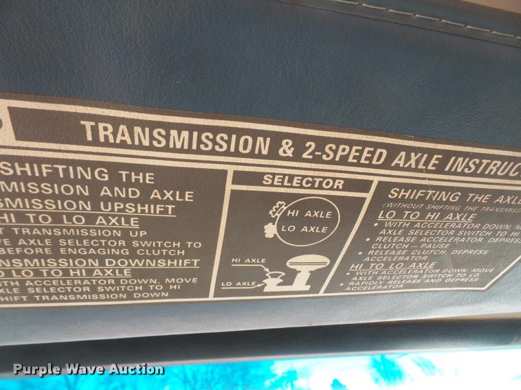 image for item DB0736 1981 Ford F700 fire truck