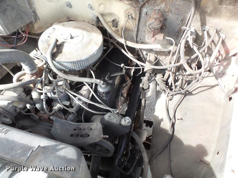 image for item DB0736 1981 Ford F700 fire truck