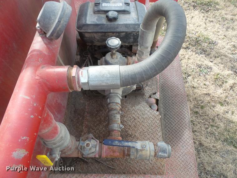 image for item DB0736 1981 Ford F700 fire truck