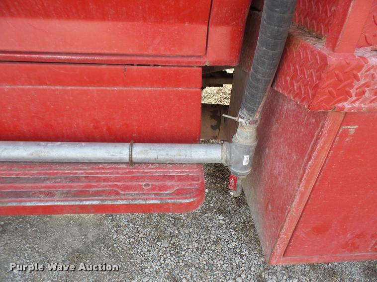 image for item DB0736 1981 Ford F700 fire truck