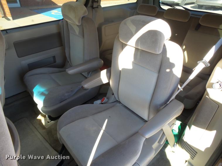 image for item DB1877 2007 Ford Freestar SE van