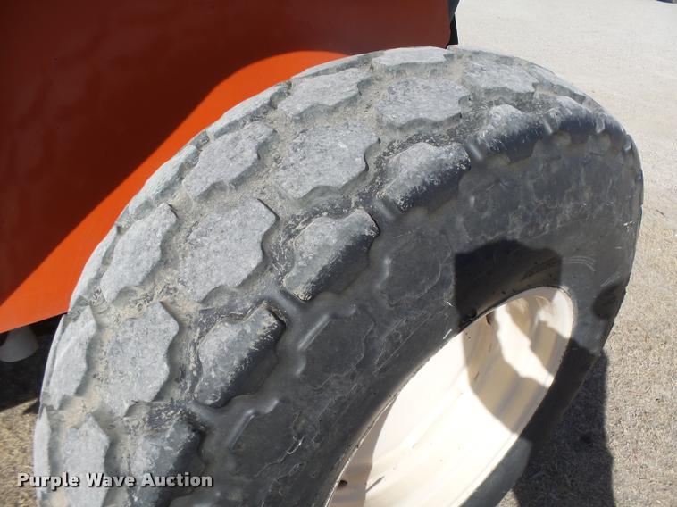 image for item DB1893 1983 Allis Chalmers 6060 tractor